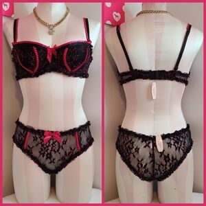 VTG Victoria's Secret Sexy Pleated Ribbon Lace Bra/ Panty Set Size M